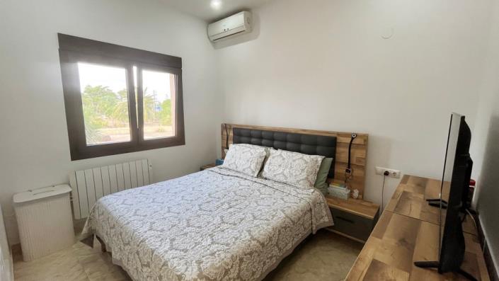 Image No.8-3 Bed Country Property for sale