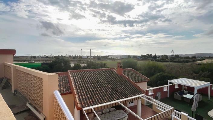 Image No.20-3 Bed Country Property for sale
