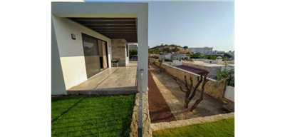 detached-spacious-villa-with-private-pool-and