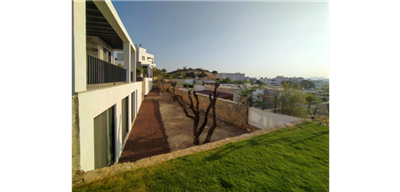 detached-spacious-villa-with-private-pool-and