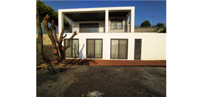 detached-spacious-villa-with-private-pool-and
