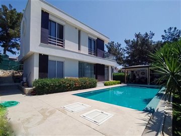 detached-villa-with-private-swimming-pool-enc