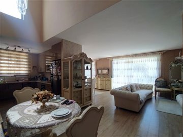 detached-villa-with-private-swimming-pool-enc
