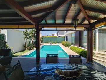 detached-villa-with-private-swimming-pool-enc