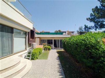 detached-villa-with-private-swimming-pool-enc