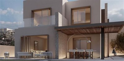 expansive-detached-residence-with-private-poo