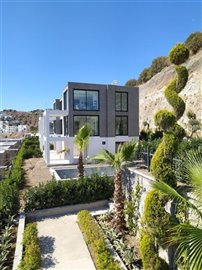 corner-residence-with-stunning-island-sea-vie