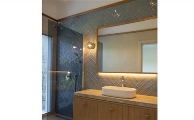 newly-renovated-resale-opportunity-villa-with