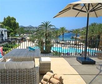 residence-apartments-with-private-beach-socia