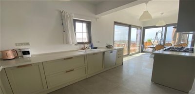detached-villa-with-sea-views-on-secure-compl