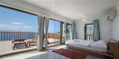 detached-villa-with-sea-views-on-secure-compl