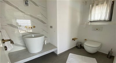 detached-villa-with-sea-views-on-secure-compl