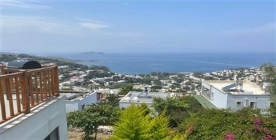 detached-villa-with-sea-views-on-secure-compl