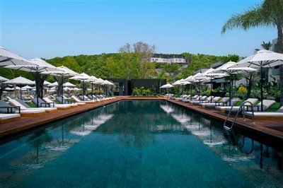 22-exclusive-residence-villas-with-sea-views-