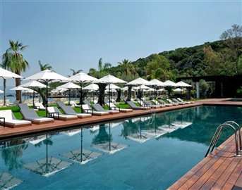 22-exclusive-residence-villas-with-sea-views-