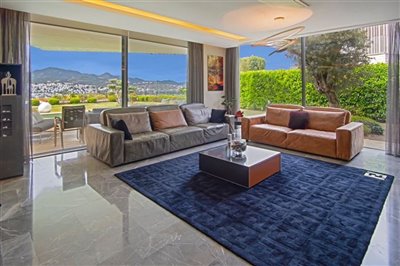 5-bedroom-2-lounge-expansive-villa-with-studi