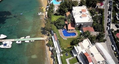 2500-sqm-private-beach-front-21-bedroom-villa