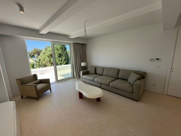 specially-designed-villa-with-sea-views-5-bed