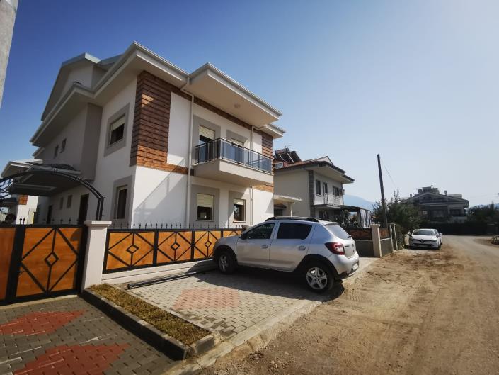 Image No.1-4 Bed Villa for sale