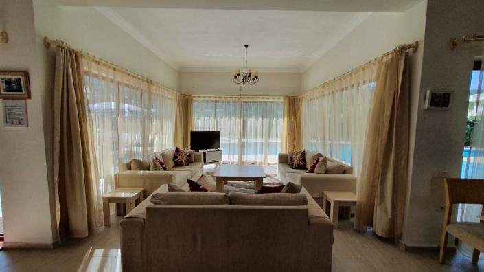 Image No.9-Villa de 3 chambres à vendre à Uzumlu