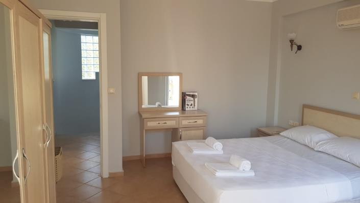 Image No.12-3 Bed Villa for sale