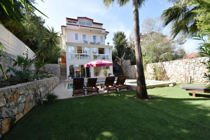 Image No.2-5 Bed Villa for sale