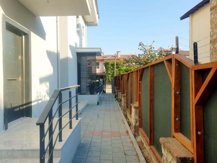 Image No.3-4 Bed Villa for sale