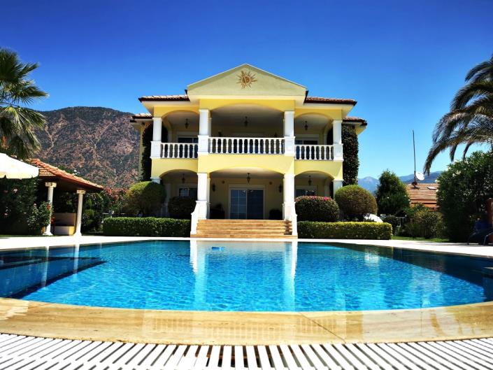 Image No.3-6 Bed Villa for sale