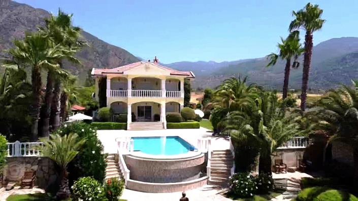 Image No.7-6 Bed Villa for sale