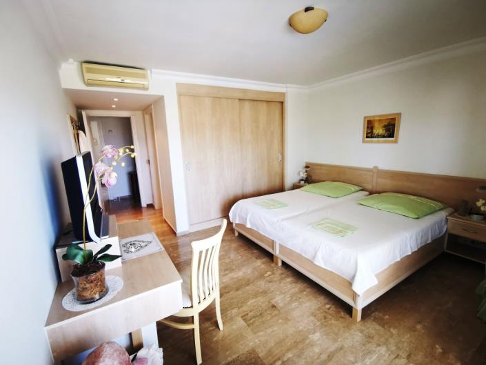 Image No.20-6 Bed Villa for sale