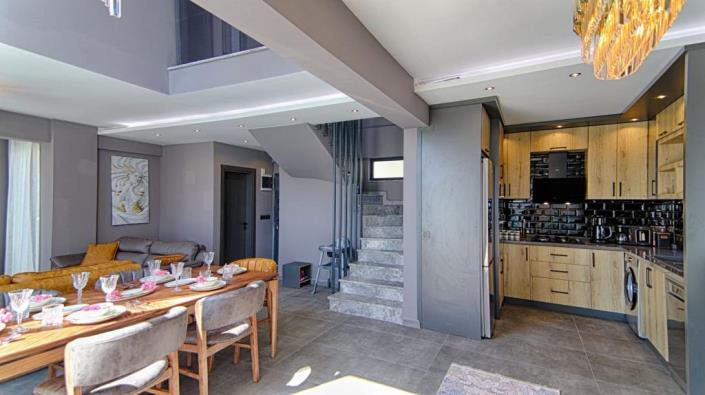 Image No.10-3 Bed Villa for sale