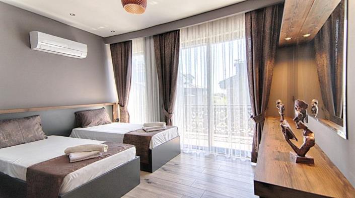 Image No.13-3 Bed Villa for sale