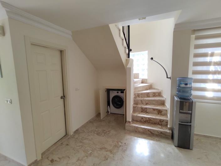 Image No.12-2 Bed Villa for sale