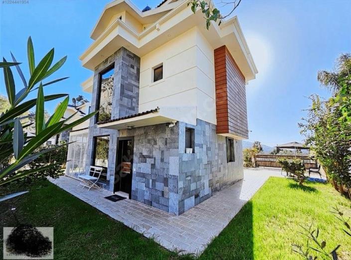 Image No.3-4 Bed Villa for sale