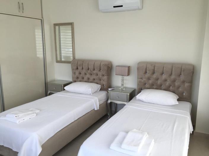 Image No.10-4 Bed Villa for sale