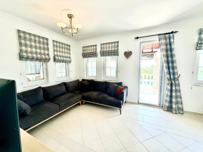 Image No.4-5 Bed Villa for sale