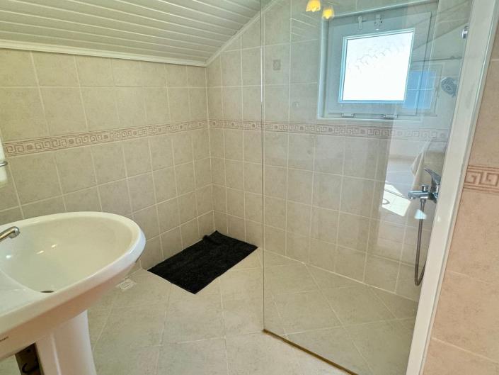 Image No.10-5 Bed Villa for sale