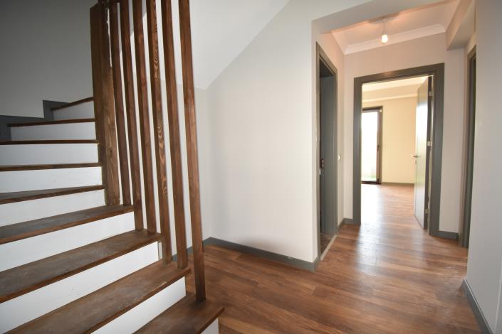 Image No.10-4 Bed Villa for sale