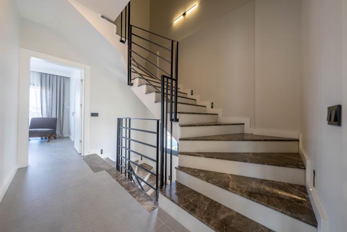 Image No.12-4 Bed Villa for sale