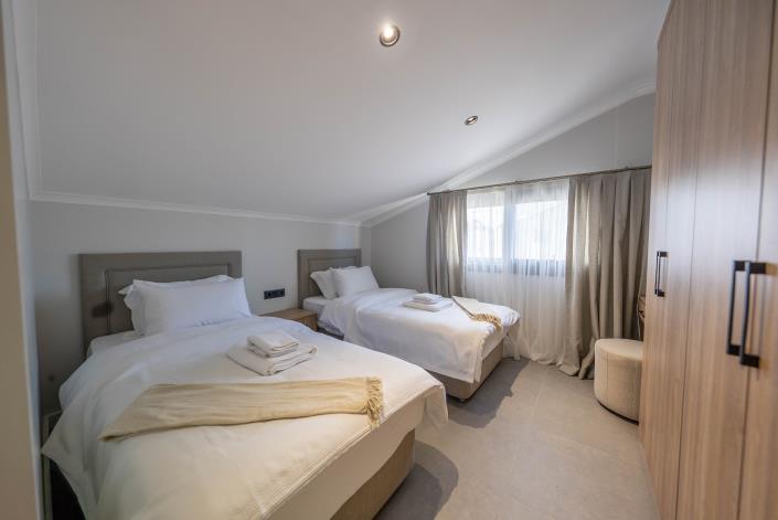 Image No.23-4 Bed Villa for sale