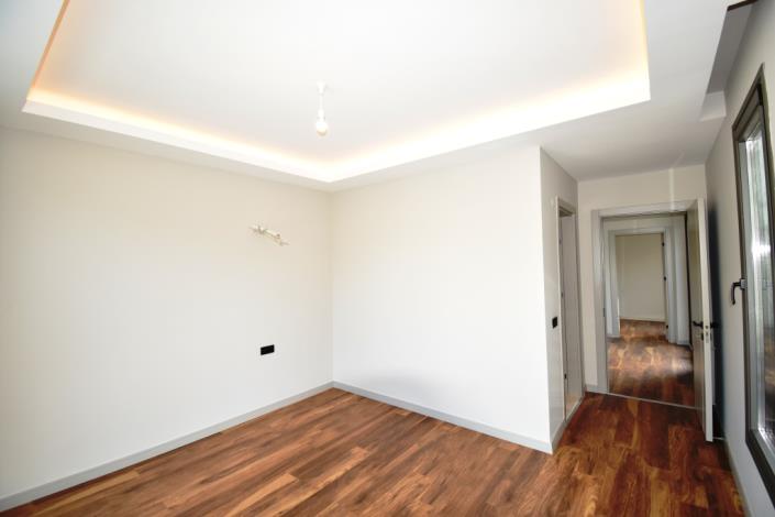 Image No.13-3 Bed Villa for sale