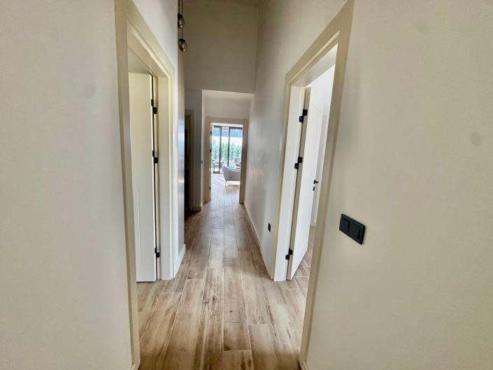 Image No.20-3 Bed Bungalow for sale