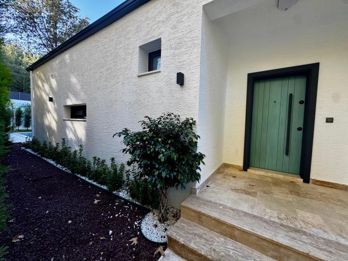 Image No.23-3 Bed Bungalow for sale