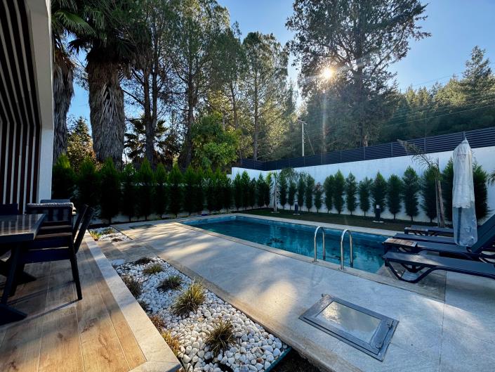 Image No.25-3 Bed Bungalow for sale