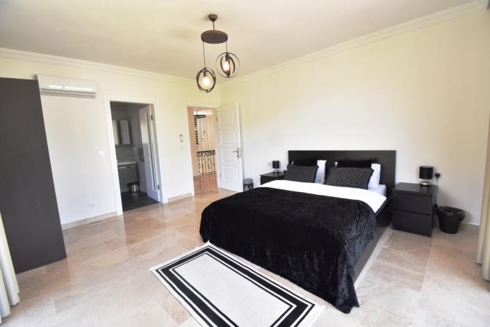 Image No.22-5 Bed Villa for sale