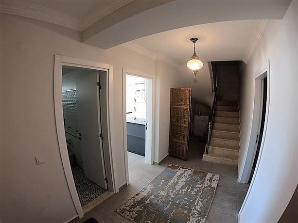 Image No.6-4 Bed Apartment for sale