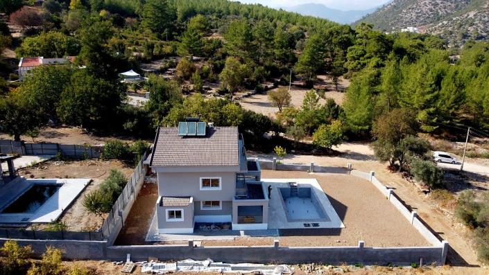 Image No.2-6 Bed Villa for sale