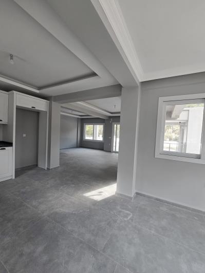 Image No.8-6 Bed Villa for sale