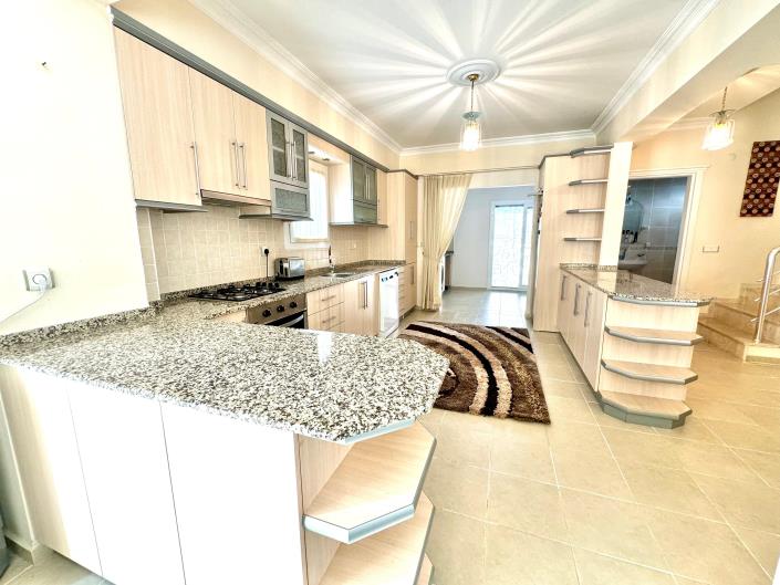 Image No.9-4 Bed Villa for sale