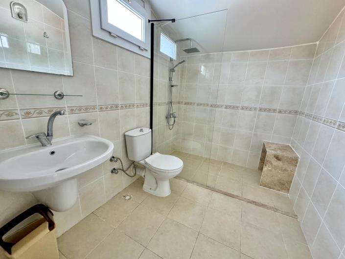 Image No.21-4 Bed Villa for sale